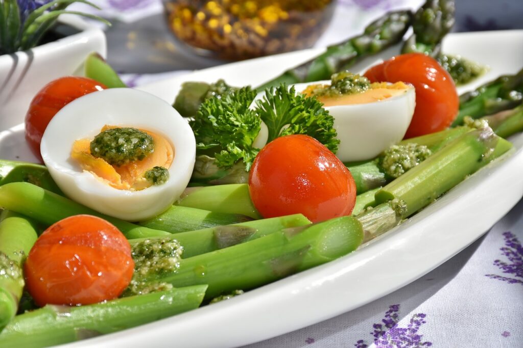 Menopause is a natural phase in a woman’s life, but it often comes with hormonal imbalances that can lead to uncomfortable symptoms like hot flashes, mood swings, weight gain, and fatigue. Fortunately, the right diets during menopause can help manage these symptoms and promote hormonal balance. In this blog, we’ll explore the best diets for hormonal balance during menopause, backed by science and expert recommendations. Whether you’re looking to ease symptoms or improve overall health, this guide will help you make informed choices. Diets during menopause