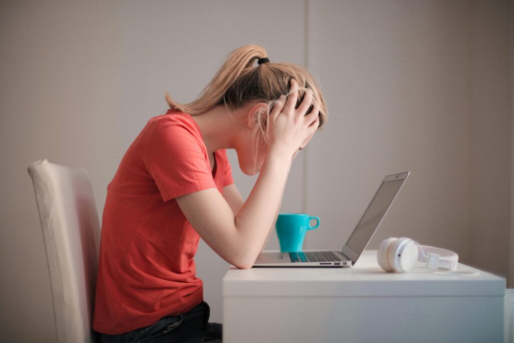 In today’s fast-paced world, stress and depression have become common challenges that affect millions of people. Whether it’s due to work pressures, personal relationships, or societal expectations, managing these mental health issues is crucial for overall well-being. This blog will provide you with practical strategies and actionable tips to cope with stress and depression, helping you regain control of your life and improve your mental health. how to cope with stress and depression