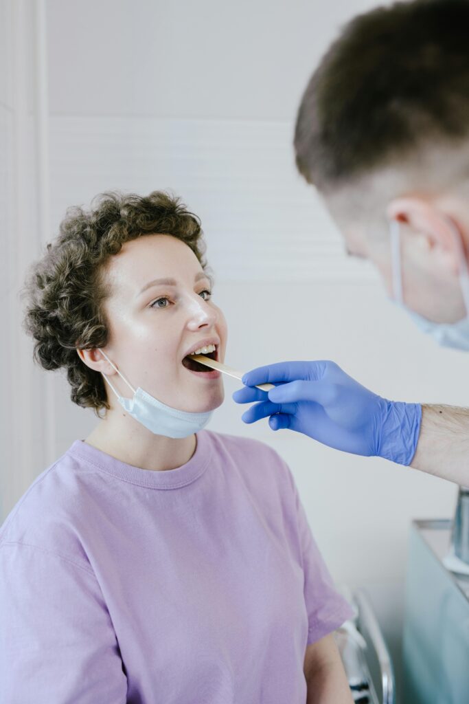 A sore throat can be incredibly uncomfortable, making it difficult to swallow, speak, or even sleep. While over-the-counter medications can help, many people prefer natural remedies for sore throat to alleviate the pain and discomfort. In this blog, we’ll explore effective home remedies for sore throat that are easy to prepare and use sore throat