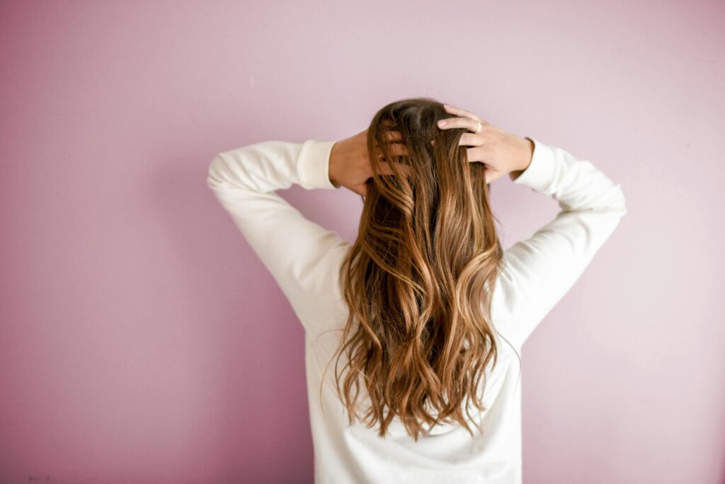 Heat styling tools like flat irons, curling wands, and blow dryers can leave your hair dry, brittle, and damaged. If you're struggling with heat-damaged hair, you're not alone. Many people search for "how to repair heat-damaged hair naturally" to restore their hair's health without harsh chemicals damage hair