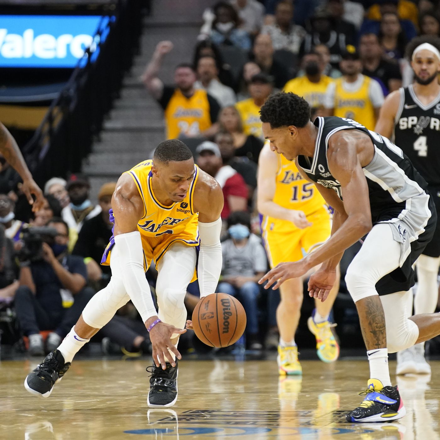 Spurs vs Lakers: A Thrilling NBA Showdown You Can’t Miss The Spurs vs Lakers matchup is one of the most anticipated games in the NBA season, and for good reason. Whether you're a die-hard fan of the San Antonio Spurs or the Los Angeles Lakers, this game promises to deliver high-octane action, jaw-dropping plays, and unforgettable moments. In this blog, we’ll dive into everything you need to know about the Spurs - Lakers game, including player stats, key performers like Austin Reaves and Dorian Finney-Smith, and where to watch the game live. Spurs vs Lakers: A Thrilling NBA Showdown You Can’t Miss
The Spurs vs Lakers matchup is one of the most anticipated games in the NBA season, and for good reason. Whether you're a die-hard fan of the San Antonio Spurs or the Los Angeles Lakers, this game promises to deliver high-octane action, jaw-dropping plays, and unforgettable moments. In this blog, we’ll dive into everything you need to know about the Spurs - Lakers game, including player stats, key performers like Austin Reaves and Dorian Finney-Smith, and where to watch the game live.